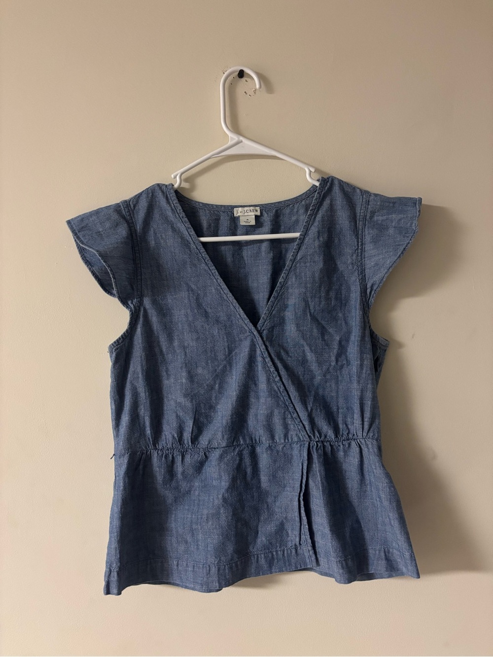 J.Crew Flutter-Sleeve Faux-Wrap Chambray Top Size 4 L0971